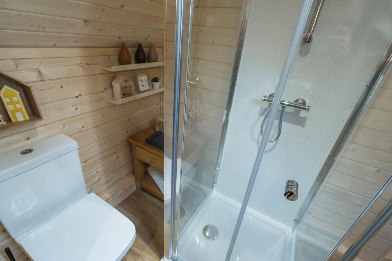 Cozy Carluke Lodge Retreat Ngoại thất bức ảnh